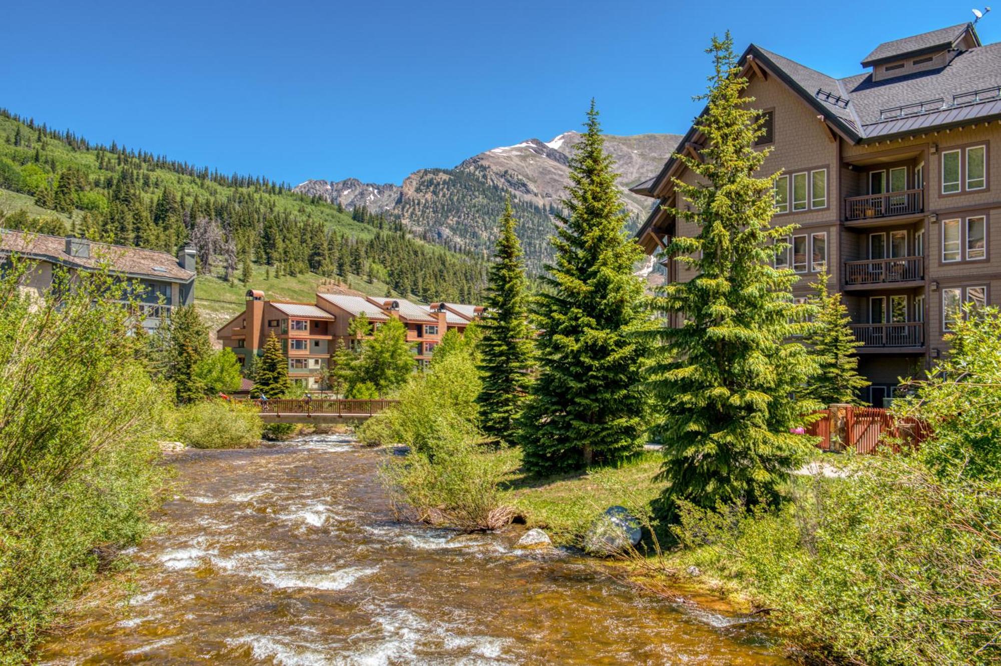 Peregrine Hotel Copper Mountain Room photo