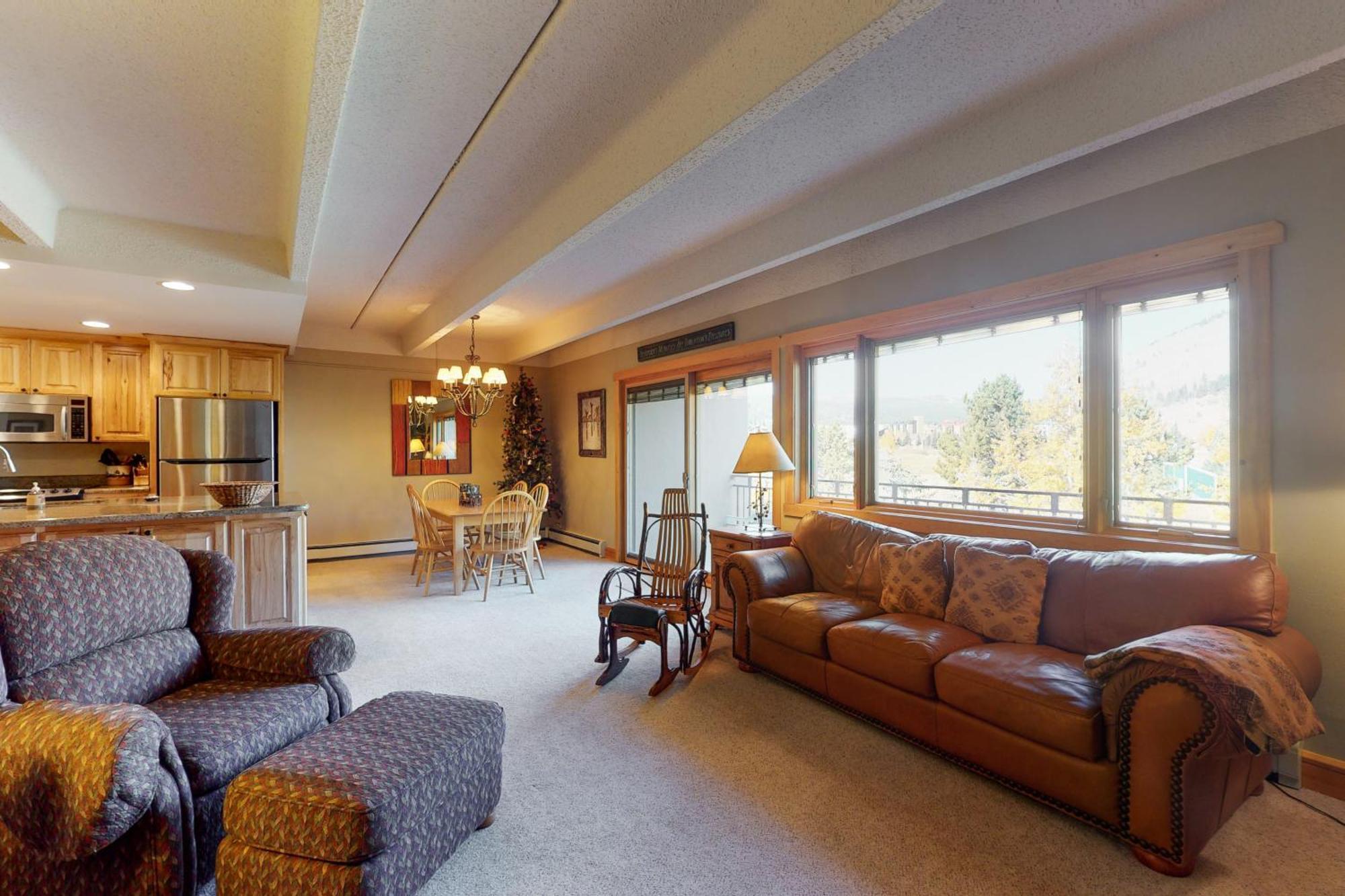 Peregrine Hotel Copper Mountain Room photo