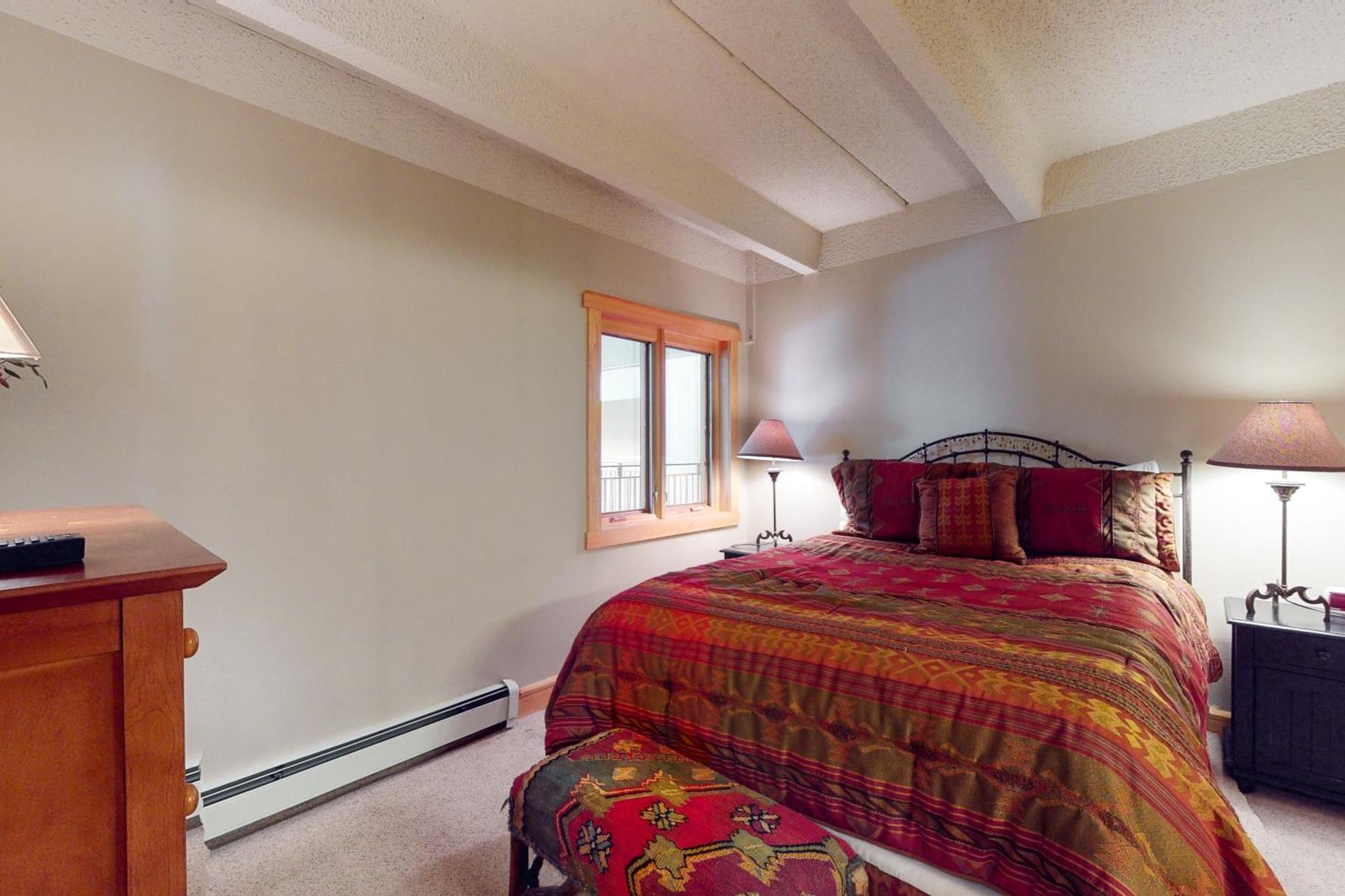 Peregrine Hotel Copper Mountain Room photo
