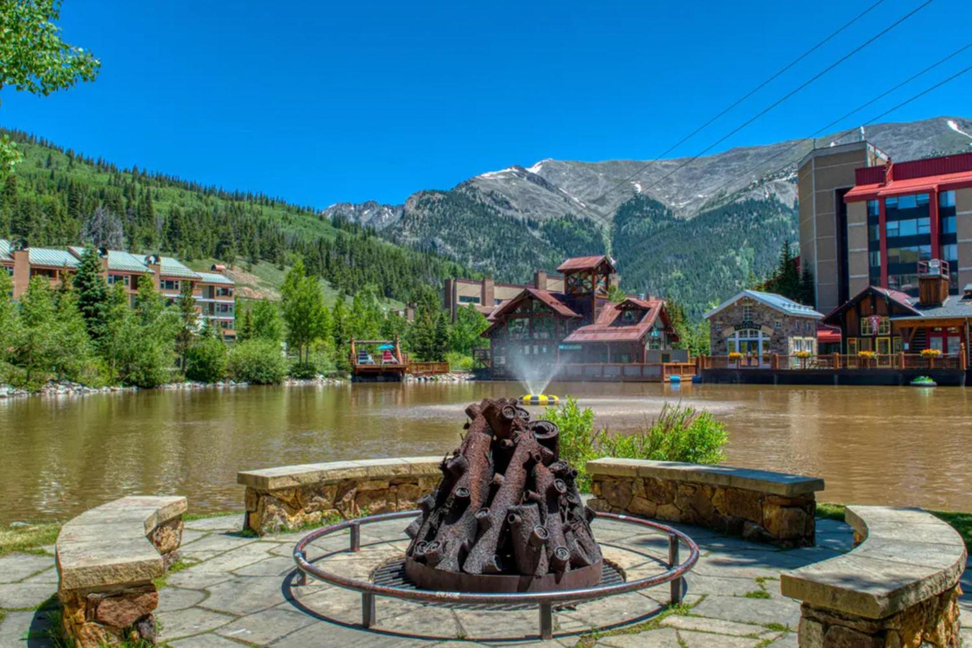 Peregrine Hotel Copper Mountain Room photo